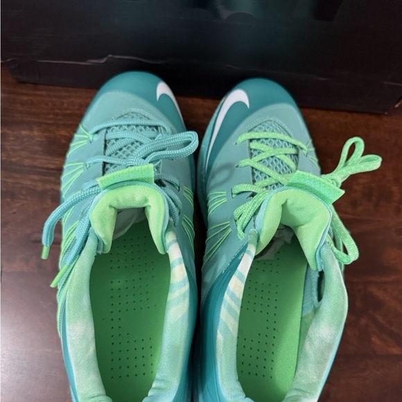 Size 10 - Nike Air Max LeBron 10 Low Easter 2013. - Picture 8 of 8